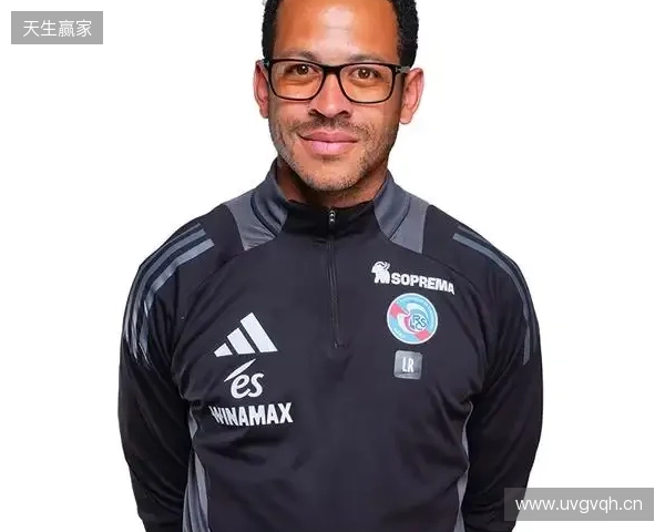 詹俊:罗塞尼尔爱用新人和切尔西挺搭;需要先获得“队委会”信任 詹俊:罗塞尼尔爱用新人和切尔西挺搭;需要先获得“队委会”信任