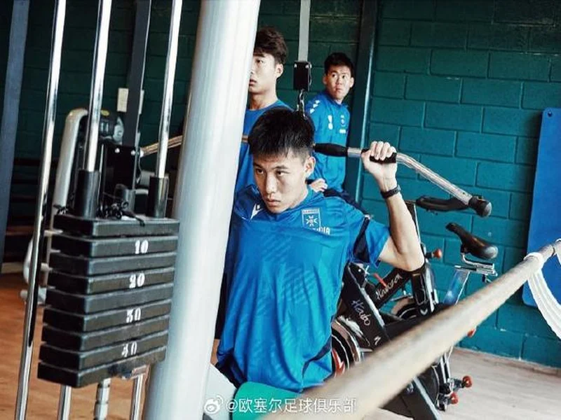 中国犀旺队希望挑战赛首秀1-2惜败欧塞尔B队，下场面对巴黎B队